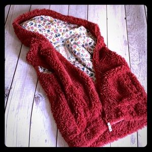Mini Boden fuzzy vest